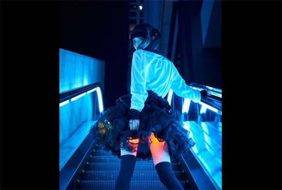 Amano- falda- LED- iluminación-japonés
