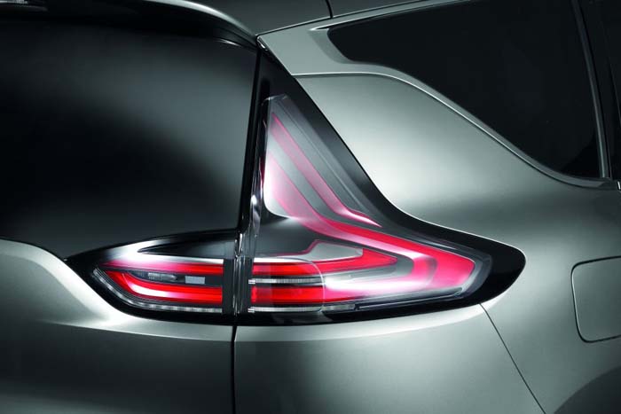 Espace-Renault- iluminación-LED-HELLA-foco –focos-luz