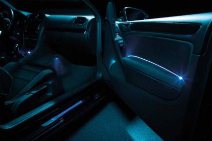 LED- OSRAM- automóvil- iluminación- luz- LEDambient®- vehículo- luz- lámparas