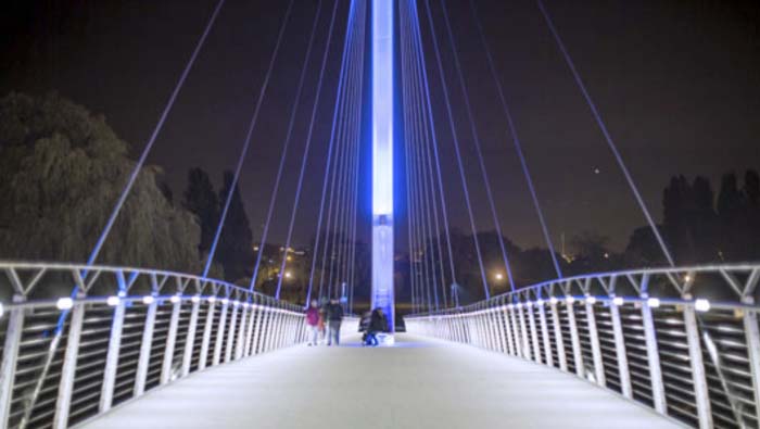 LED para pasamanos - Schréder - rio Támesis - LED - iluminación - puente