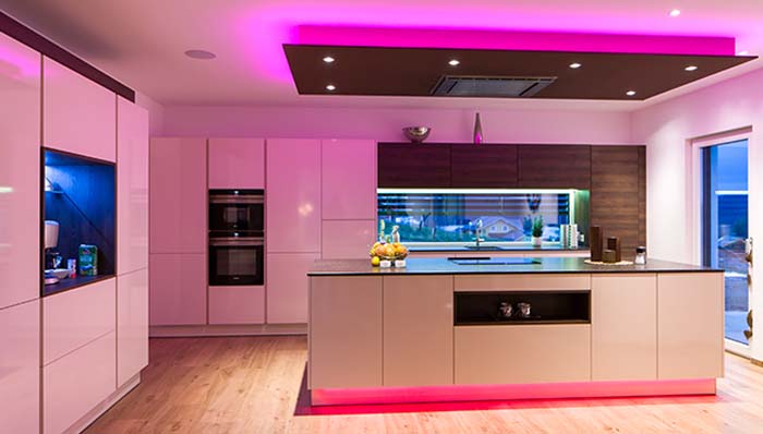 Luces - LED - Spots - LEDs - Loxone - iluminación - Smart Home