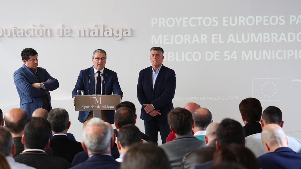 La Diputación de Málaga anuncia la renovación del alumbrado público de