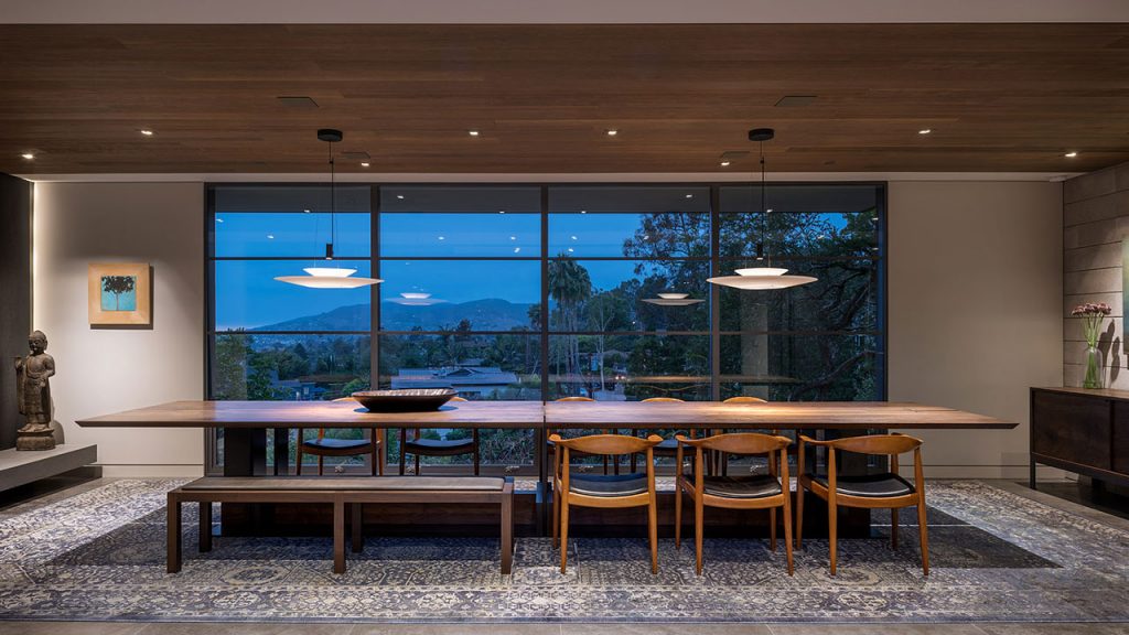 Iluminación singular para enaltecer el comedor de una casa smartlighting